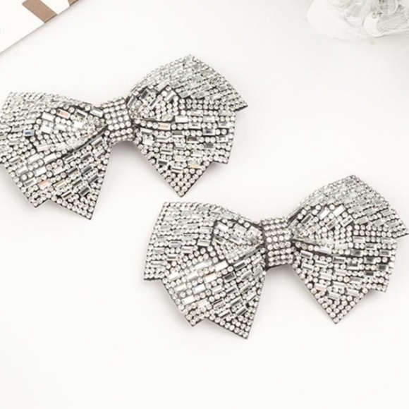 Steve Madden 1 Pair Grey Bow Shoe Clips Wedding Rhinestone Bow Shoe Buckles - Picture 4 of 8